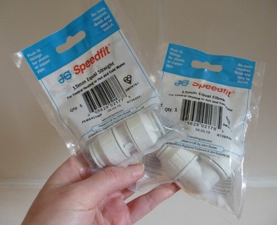 John Guest, JG Speedfit 15mm Equal Straight & Equal Elbow Rohrverbinder ~ Neu