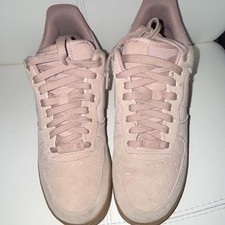 Preços baixos em Nike Air Force 1 07 LV8 Suede Particle Pink | eBay