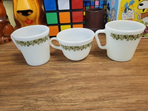 Pyrex Spring Blossom Green Milk Glass Coffee Tea Cup Corning Lot 2 Cups vintage