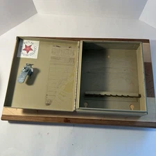 Vintage Key Organizer HPC Kekab 8 Key Wall Mounted Organizer Locker Case🗝️