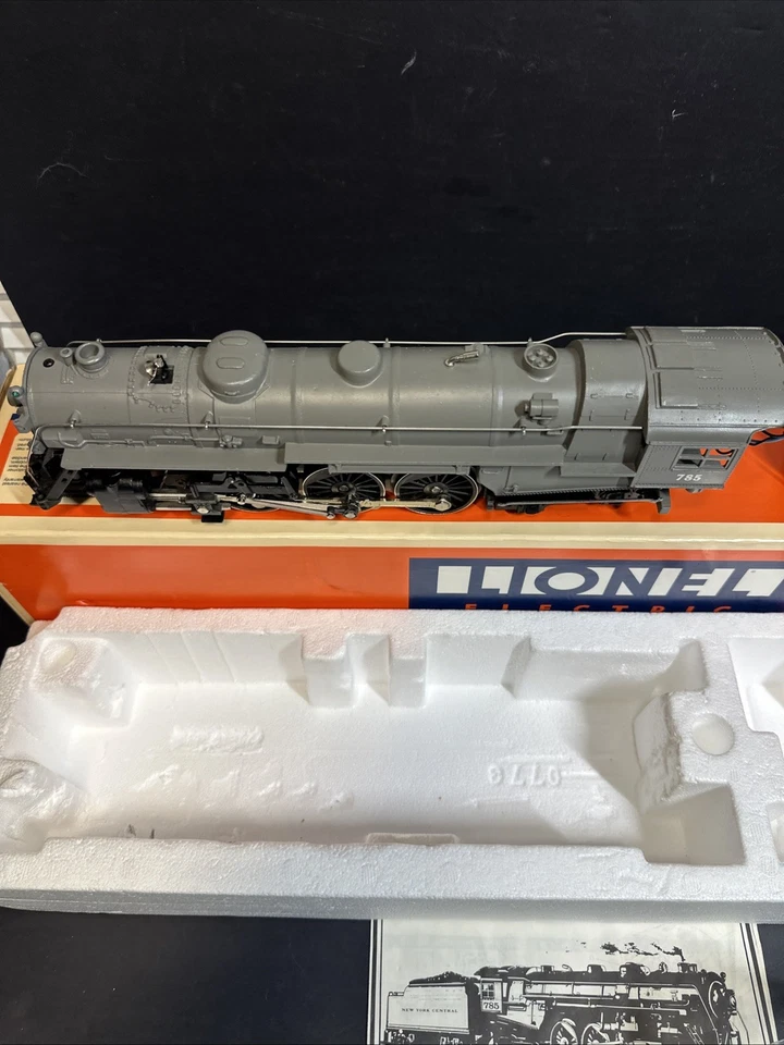 NIB Lionel O Gauge 6-18002 New York Central 4-6-4 Hudson Steam Loco NYC #785 - Image 4 of 4