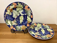 LA PRIMULA Quadrifoglio Grapes Vines Leaves 2 Salad Plates 7.75” Italy