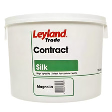 Leyland Trade Contract Silk in Magnolia 10L - Perfect for new work & Mist Coat