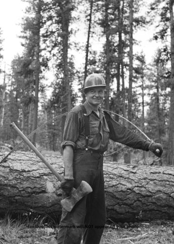 1942 Lumberjack PHOTO Logging Ax Men Oregon Logger - Afbeelding 1 van 2