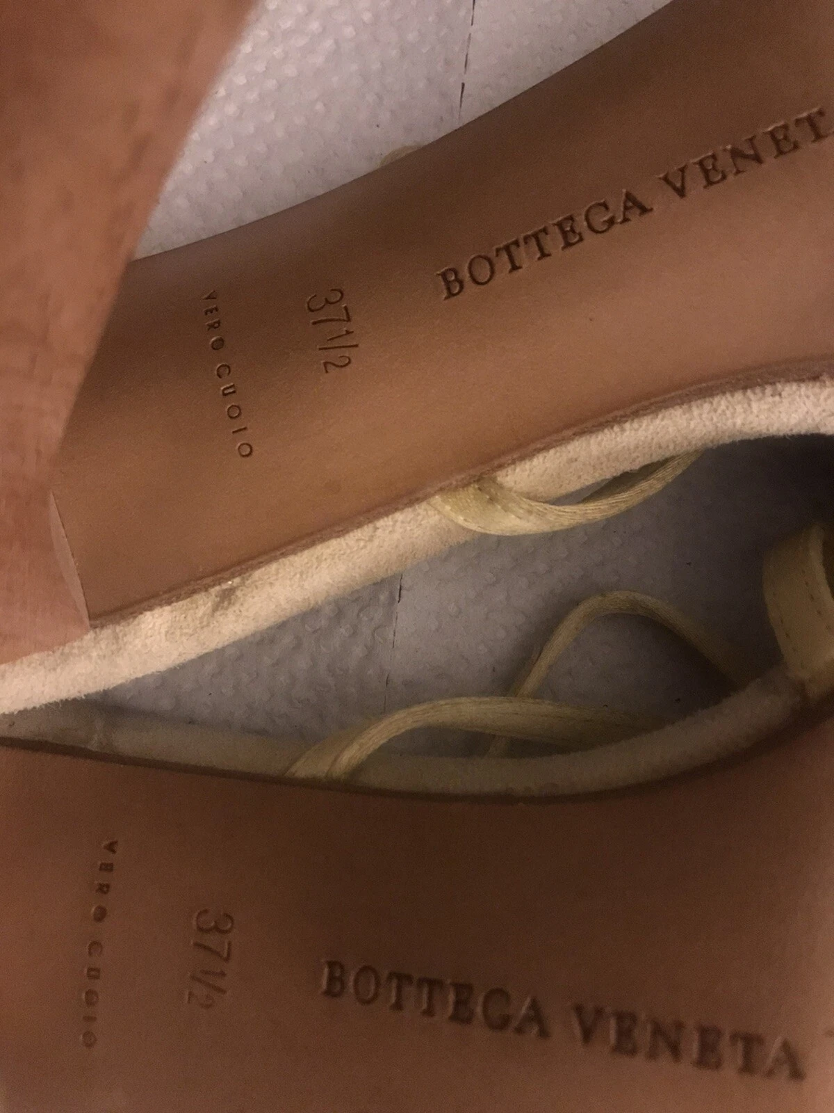 BOTTEGA VENETA Sandali donna Bottega Venetia taglia 37 1 2 scamosciati con cinturino tacco giallo