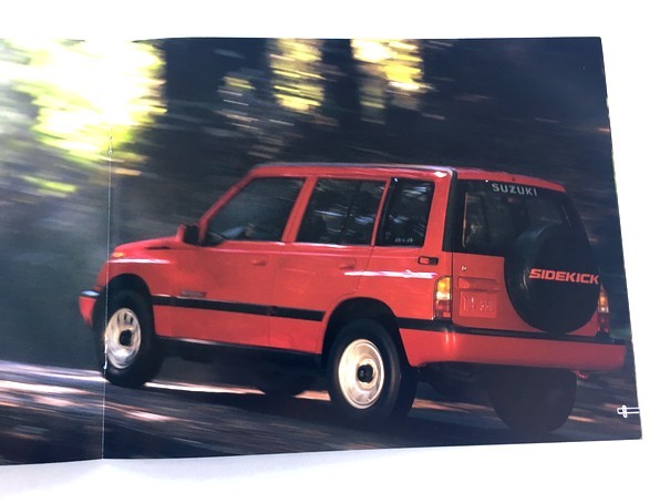 1996 Suzuki Sidekick and Sport 16-page Original Sales Brochure
