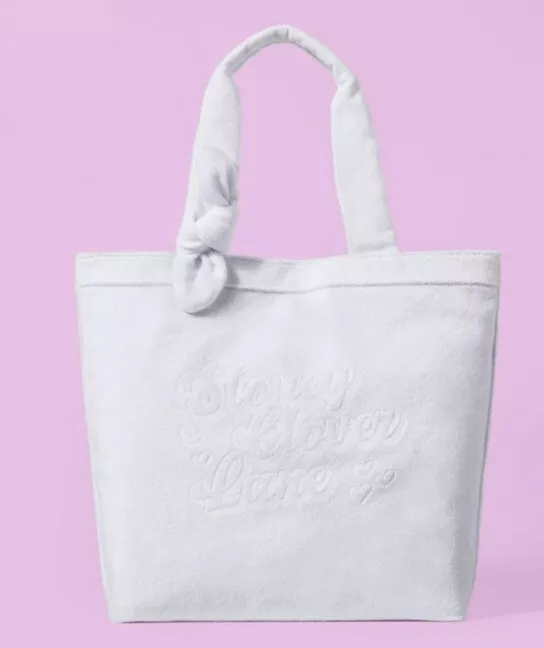 Stoney Clover Lane x Target White Embossed Beach Tote Bag IN HAND