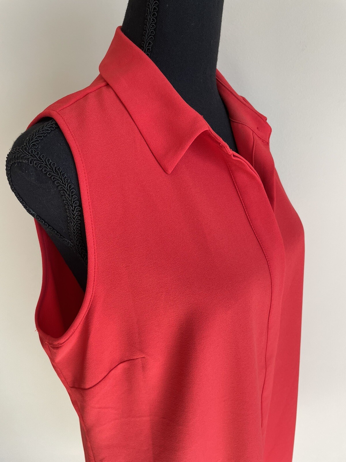 Joan Vass Studio Sz L Longline Red Tunic Button Front Stretch Sleeveless Slits