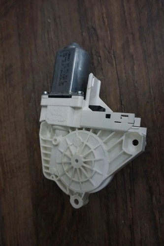 Audi A6 4G Q5 8R A4 8K A5 8T Fensterhebermotor vorne rechts 8K0959802B