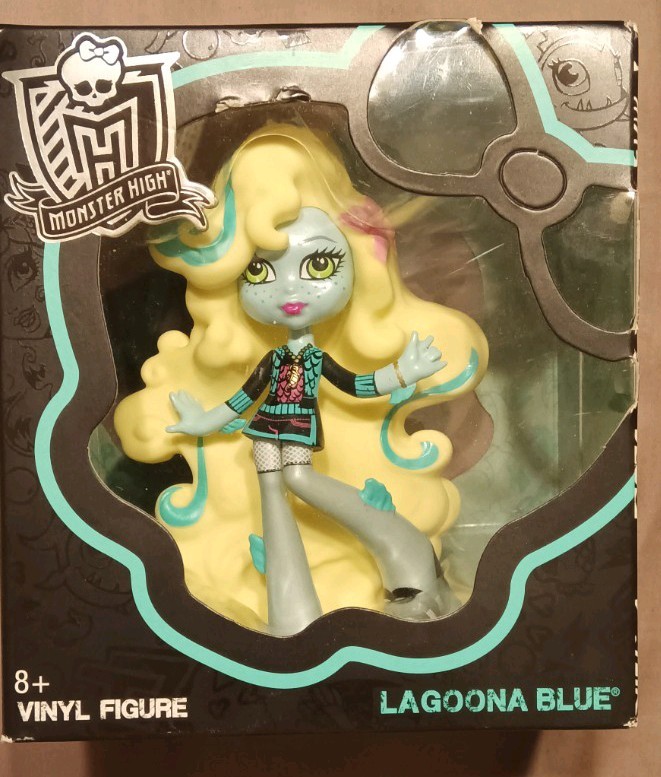 Mattel Monster High Lagoona Blue Vinyl Figure 2014 MPN CFC83/CFC88