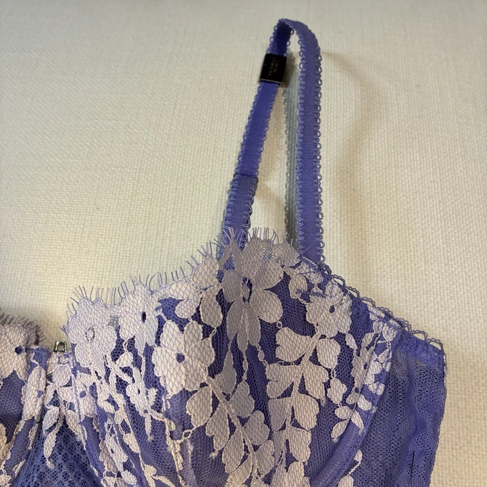 *NWT* Victoria’s Secret Very Sexy Zip-Back Lace Longline Balconette Bra ✨ - Image 3 of 4