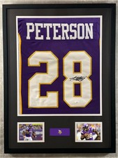 Adrian Peterson Card and Memorabilia Guide 62