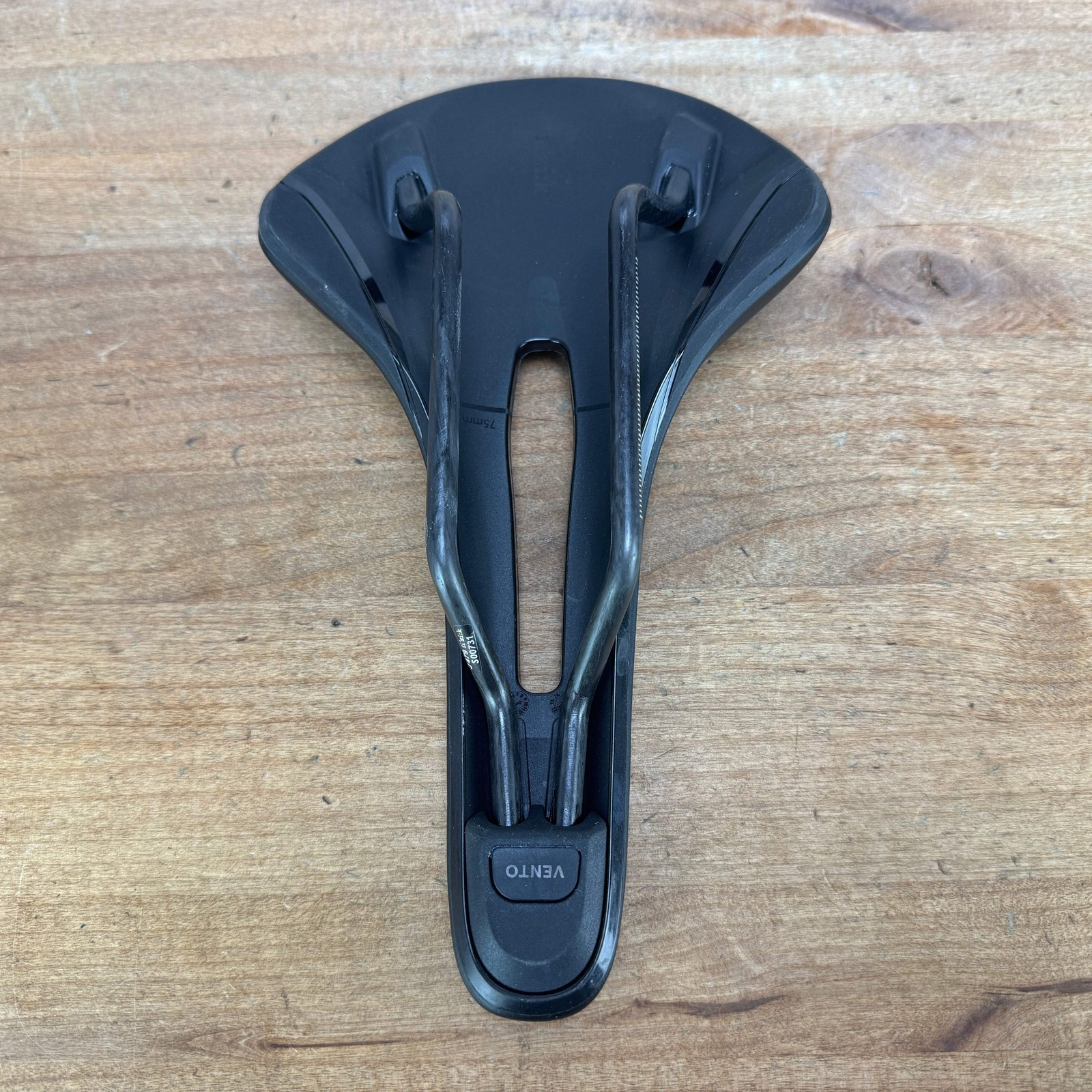 New! Fizik Antares R1 7x9mm Carbon Rails 150mm Bike Saddle 170g MSRP $230