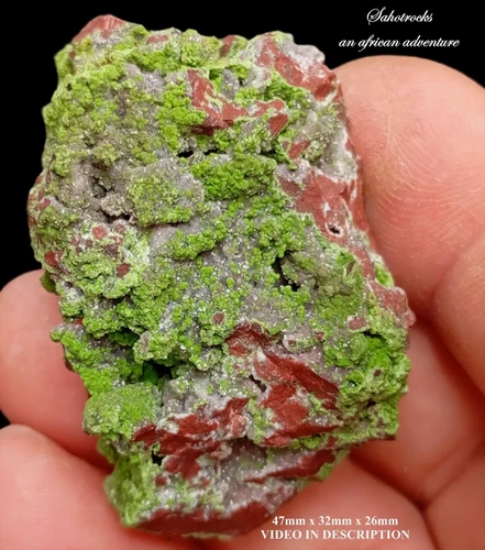 Smithsonite and conichalcite - Tsumeb mine Namibia