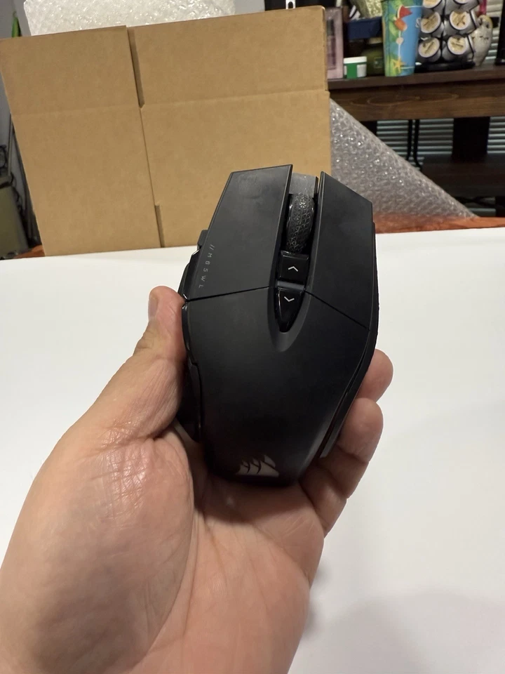 Corsair M65 RGB Ultra Inalámbrico, Sintonizable FPS Inalámbrico Ratón para Juegos Negro Foto 2 de 4