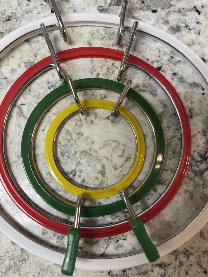 Vintage Spring Pinch Tension Embroidery Hoops Lot Of 4 Needlework Plastic - Image 2 of 2