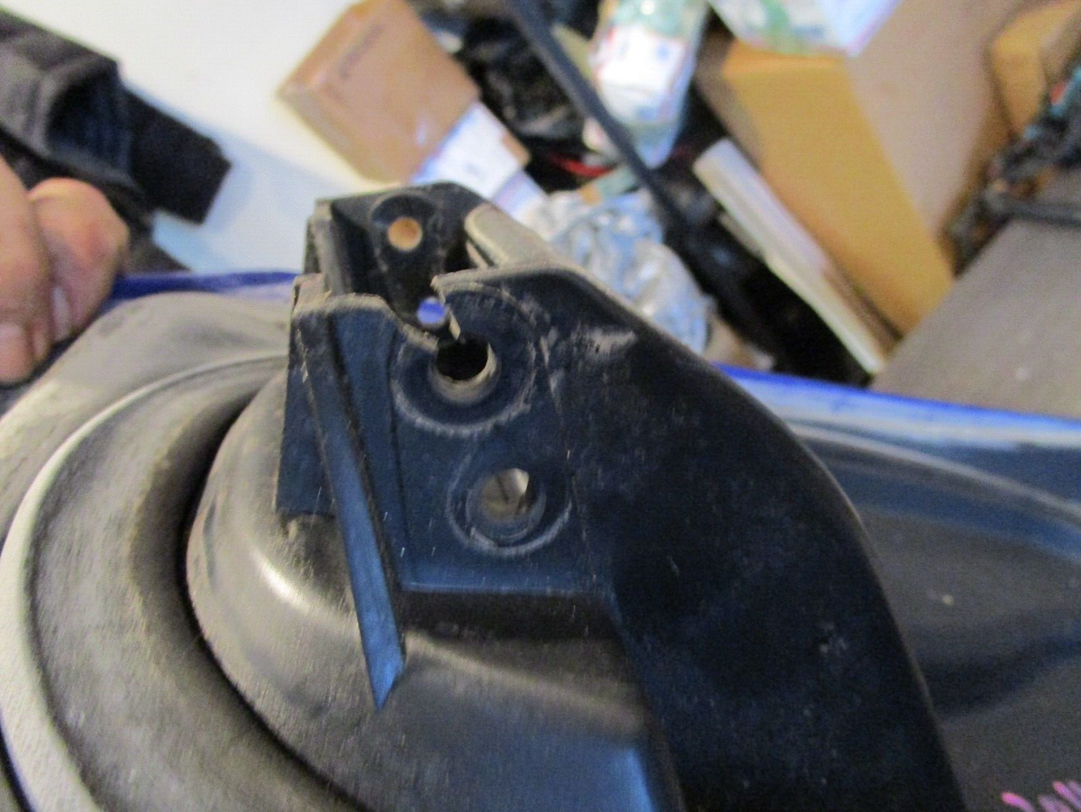 11 YAMAHA WAVERUNNER VXR ENGINE COVER LID HATCH HOOD F2M