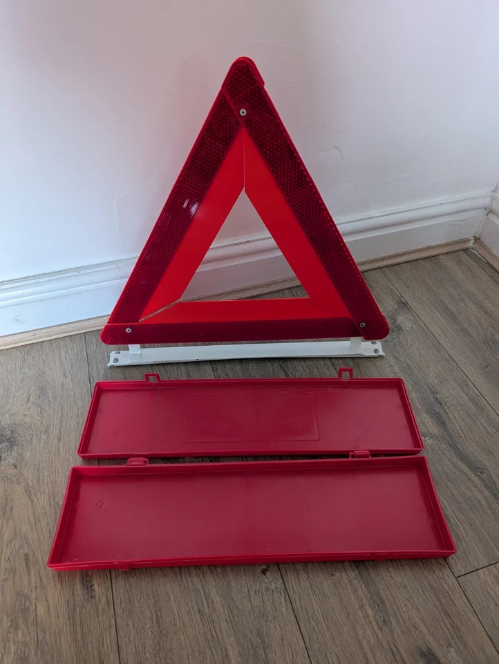 Vintage Euro Warndreieck Plastar Vehicle Warning Road Safety Hazard Triangle - Image 4 of 4