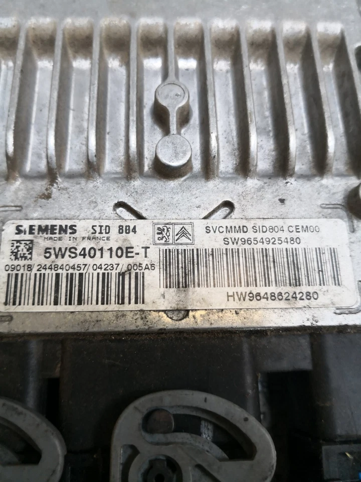 Kit Centralina Motore Citroen C3 I 1.4 HDI 8HX 2004 5WS40110E-T 9652474480 - Imagem 2 de 3