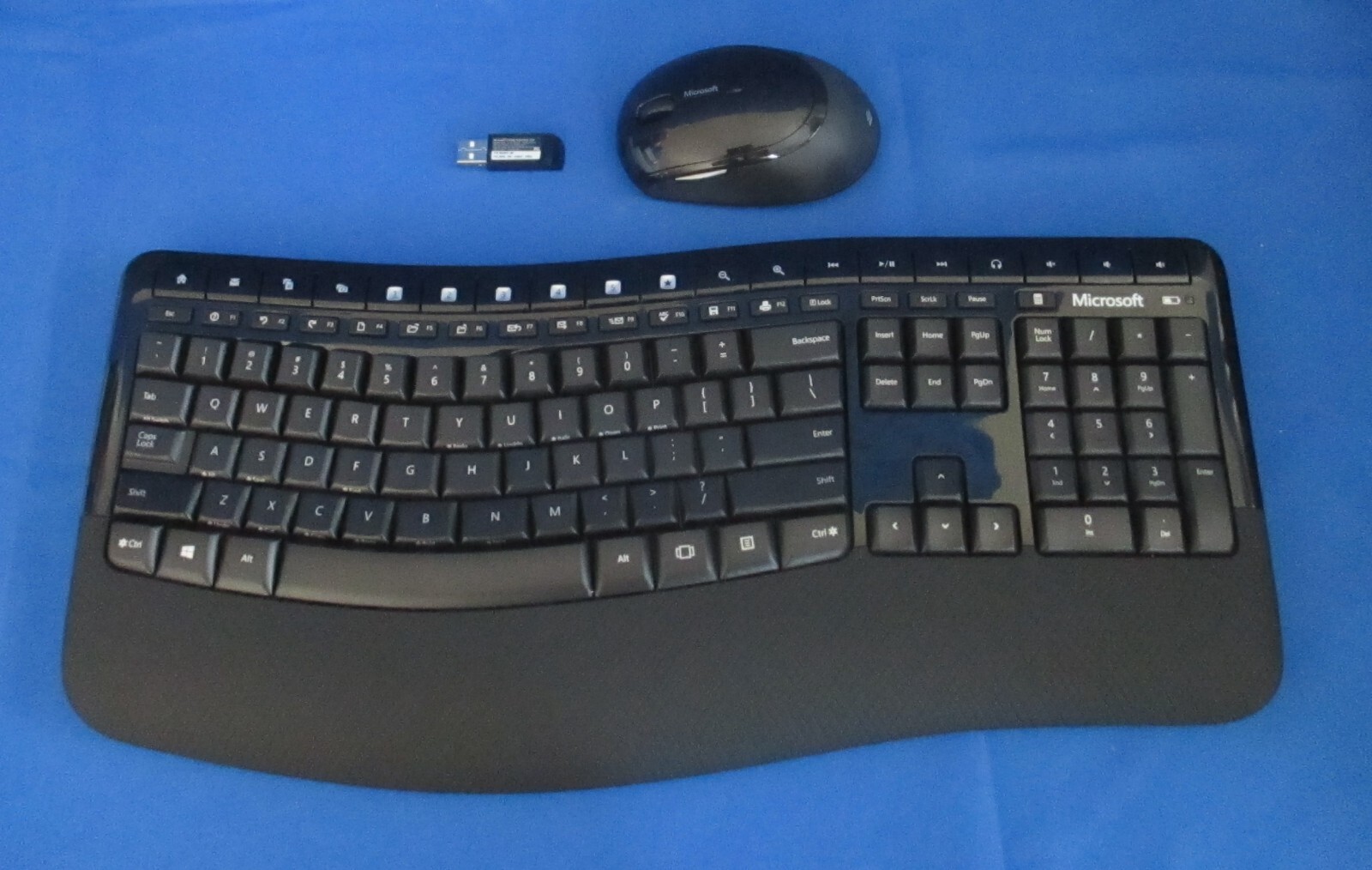 Microsoft 5050 PP400001 Wireless Comfort Desktop Mouse & Keyboard 1728 1387 1428