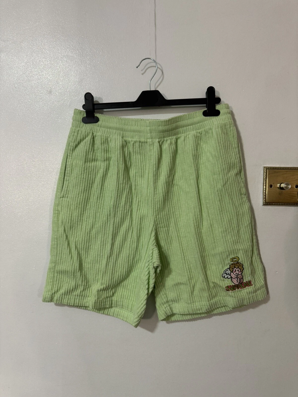 Supreme Corduroy court pâle comme neuf petit SS22