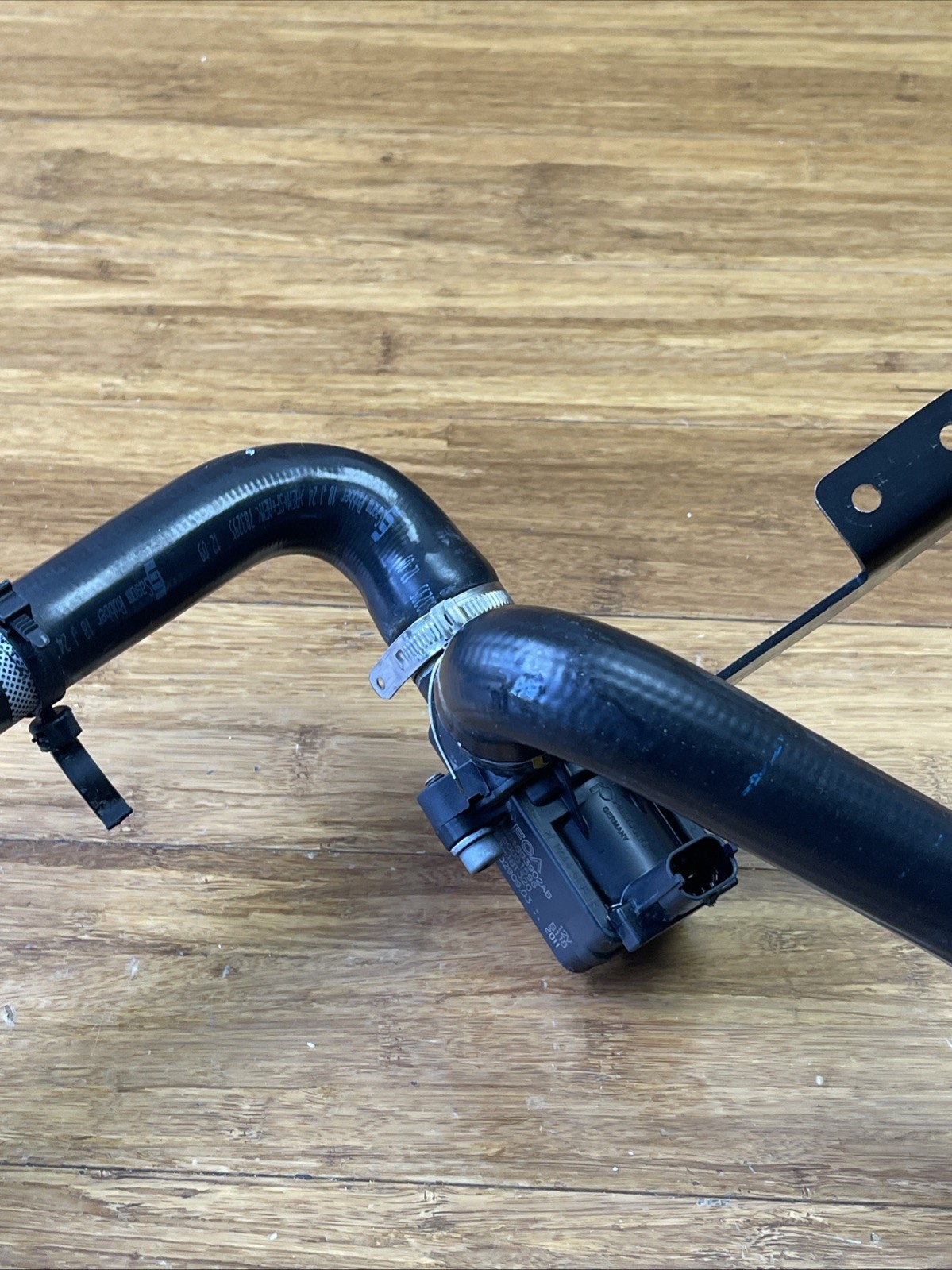 2018-2024 Ferrari Portofino F164 Right Air Intake Solenoid Valve With Pipe OEM