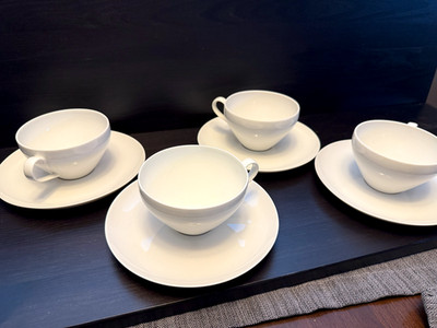 1950s VINTAGE SCHONWALD GERMANY WHITE ALPINE CHINA - 4 CUPS AND 4 SAUCERS