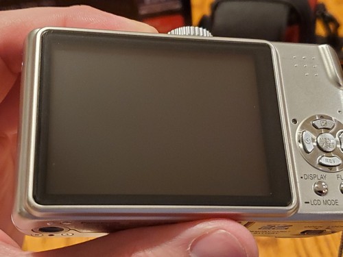 Panasonic Lumix DMC-TZ3 Digital Camera, 7.2 Megapixels and Case, Tested, Works - Picture 7 of 13