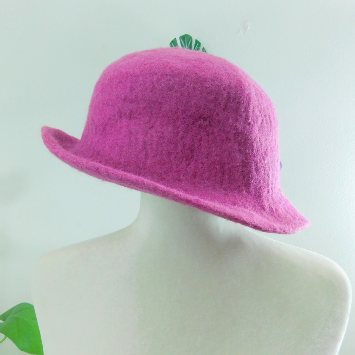 Pink Felted Wool Bucket Hat - Handmade Felt Floral Flower  display picture 3
