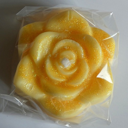 Schwimmkerzen Duftkerzen handgefertigt Rosen 75 x 35 mm (Ø x H) mm - Bild 9 von 16