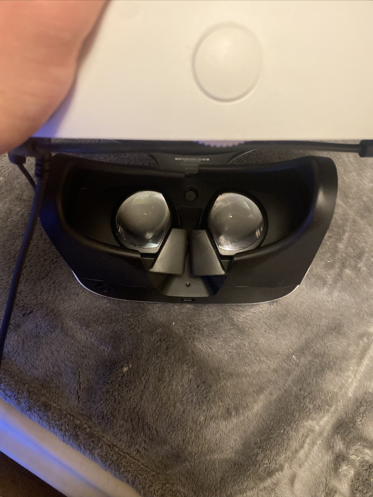 (RI2) Sony PlayStation VR PS4 Bundle - Complete Set Up & And Wires - CUH-ZVR2