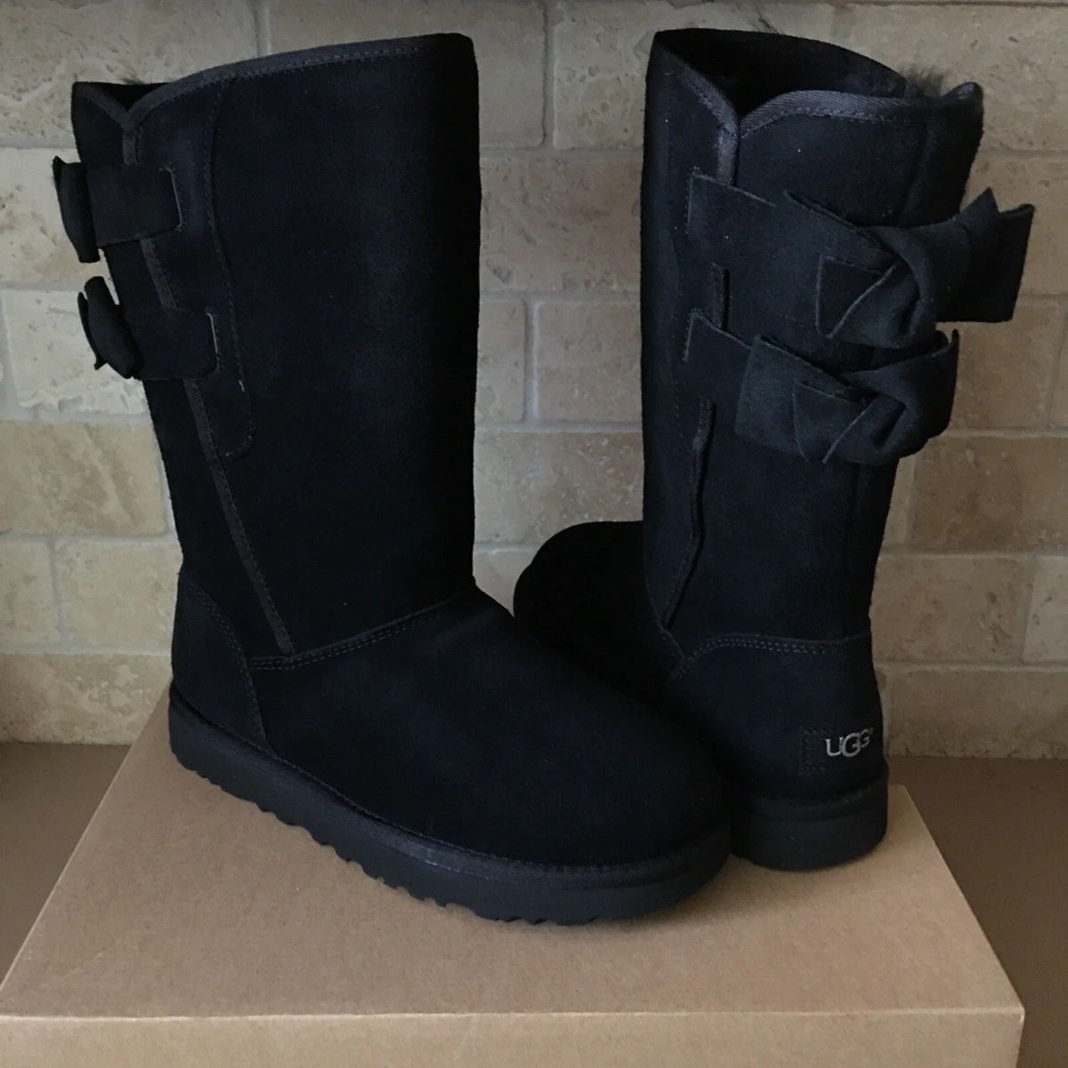 Ugg double bailey bow deals