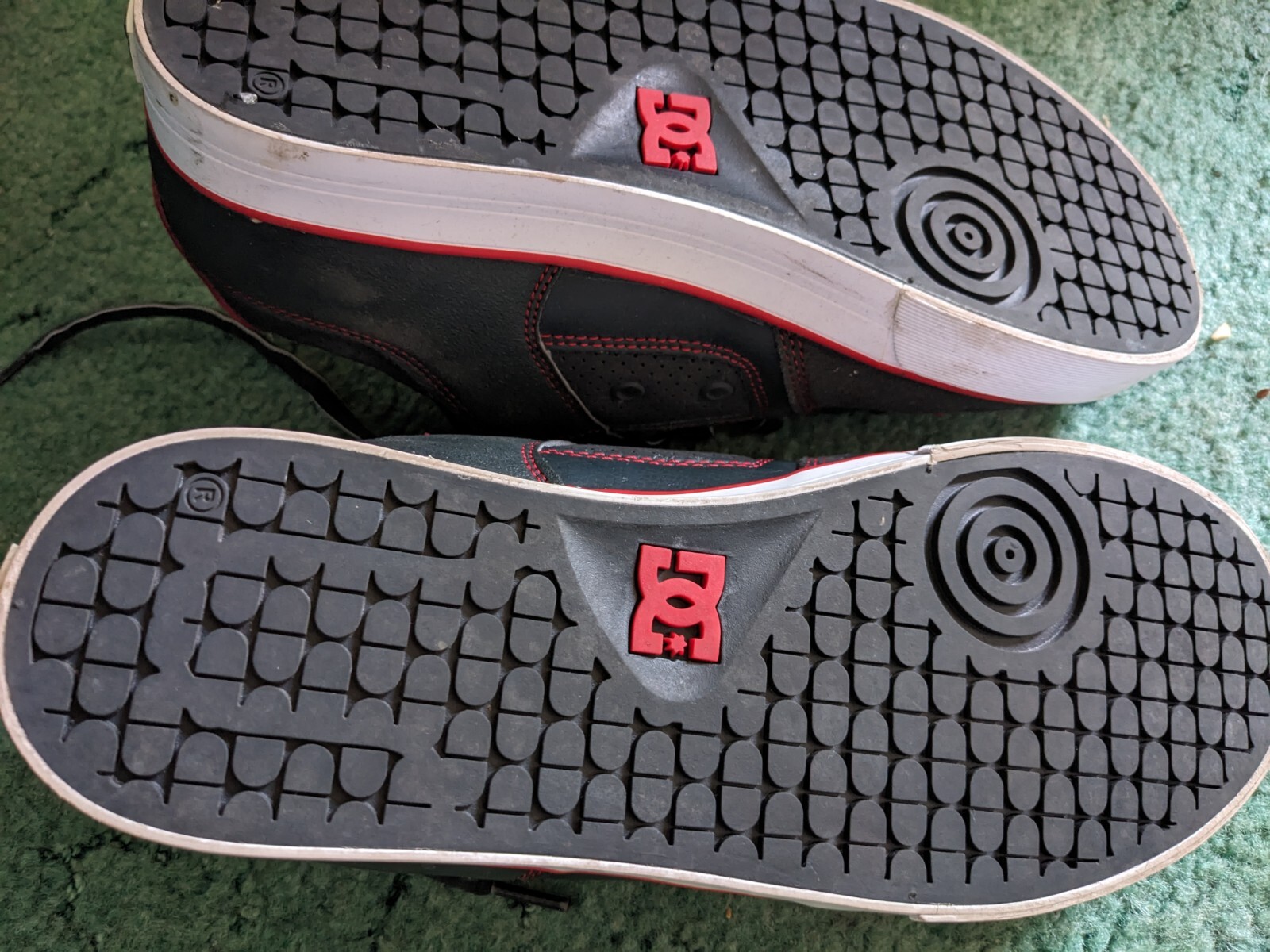 DC Skate Shoes Size 8 Black & Red Barely Worn eBay