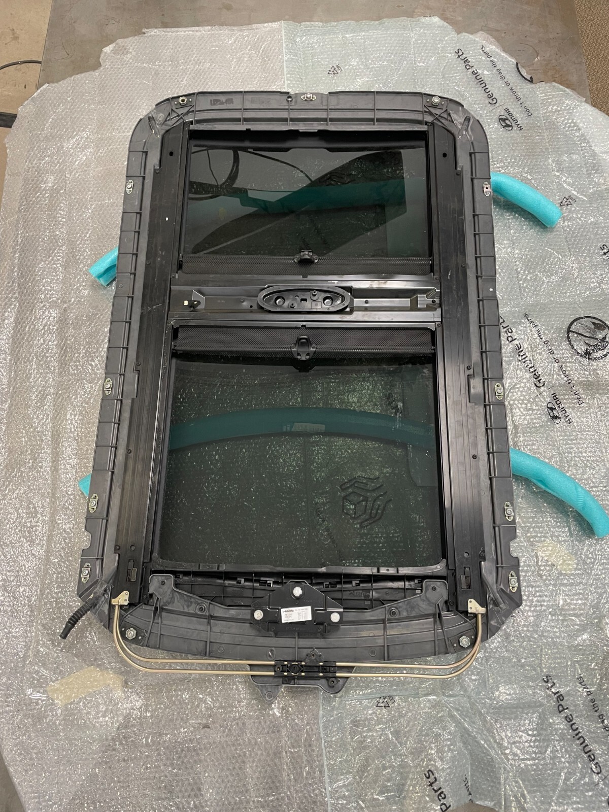 20022006 Mini Cooper R50 R53 Sunroof Assembly 54107053424 Genuine