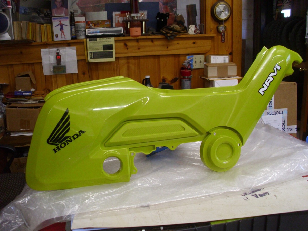 2020 - 2022 HONDA NVA110B NAVi LEFT SIDE FAIRING GREEN 83610-K74