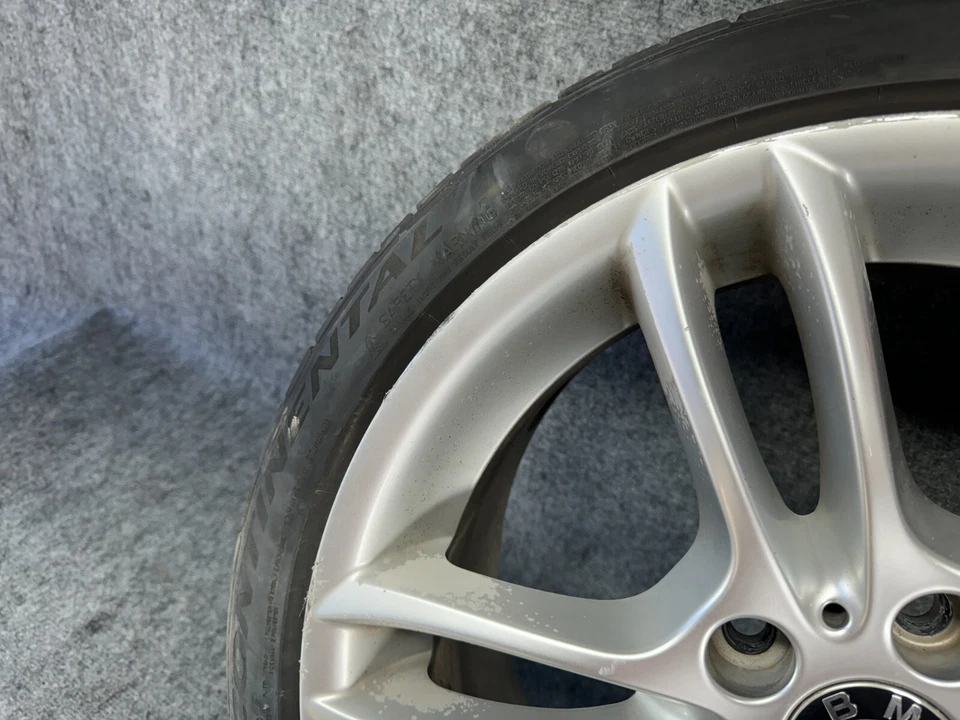 宝马 2008 - 2013 E82 E88 风格 261 18 英寸后轮 RIM 带轮胎原始设备制造商 89k — 第 3/4 张图片