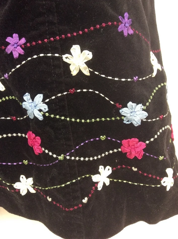 Talbots Kids Girls Size 5 Black Velvet Dress With Flowers - Image 3 of 4