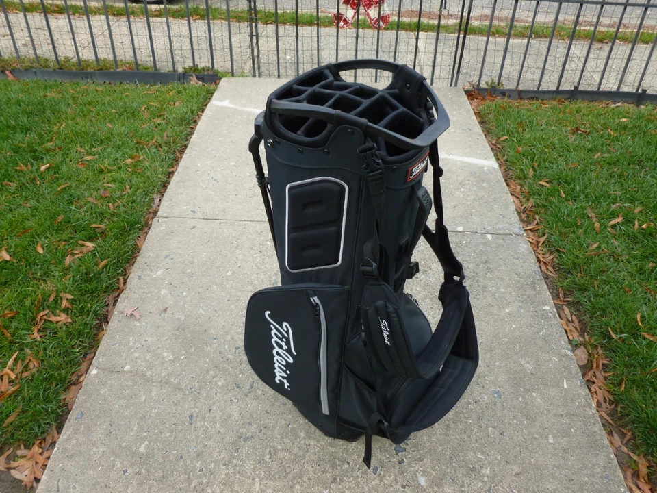 Bolsa de golf Titleist Hybrid 14 soporte/carrito negra Foto 3 de 4