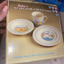 VNTG 1984 Hallmark baby s Heirloom collection set plate, bowl,cup Silverware