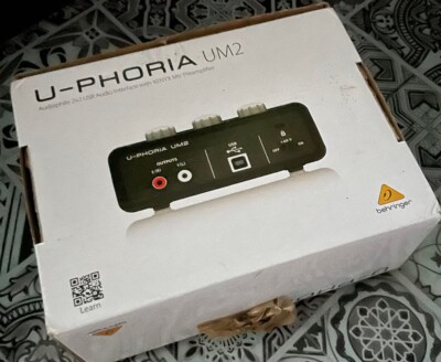 Behringer U-PHORIA UM2 Audio Interface - 2x2 USB, XENYX Vorverstärker, 48kHz OVP