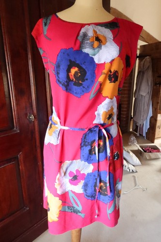 Billie \u0026 Blossom red floral shift dress 