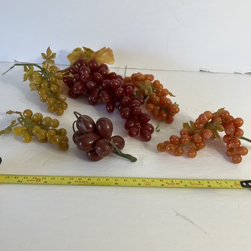 Vintage Plastic and Rubber Grape Bunches Fruit Bowls Decor Arts and Crafts - Picture 2 of 9