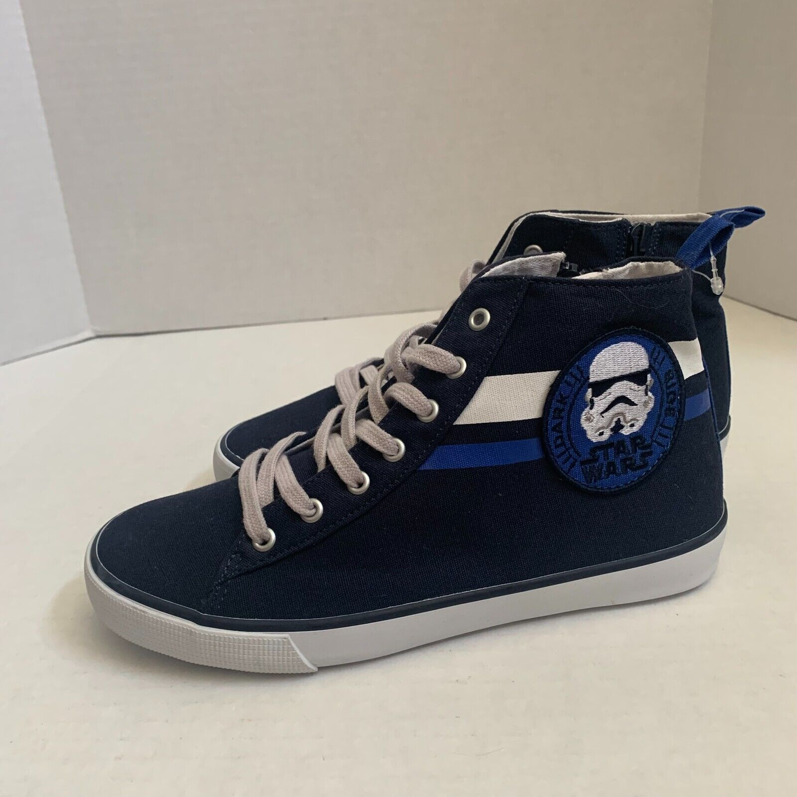 GAP Youth Boys Size 5 Star Wars Storm Trooper Navy Blue Trainers Sneaker Shoes