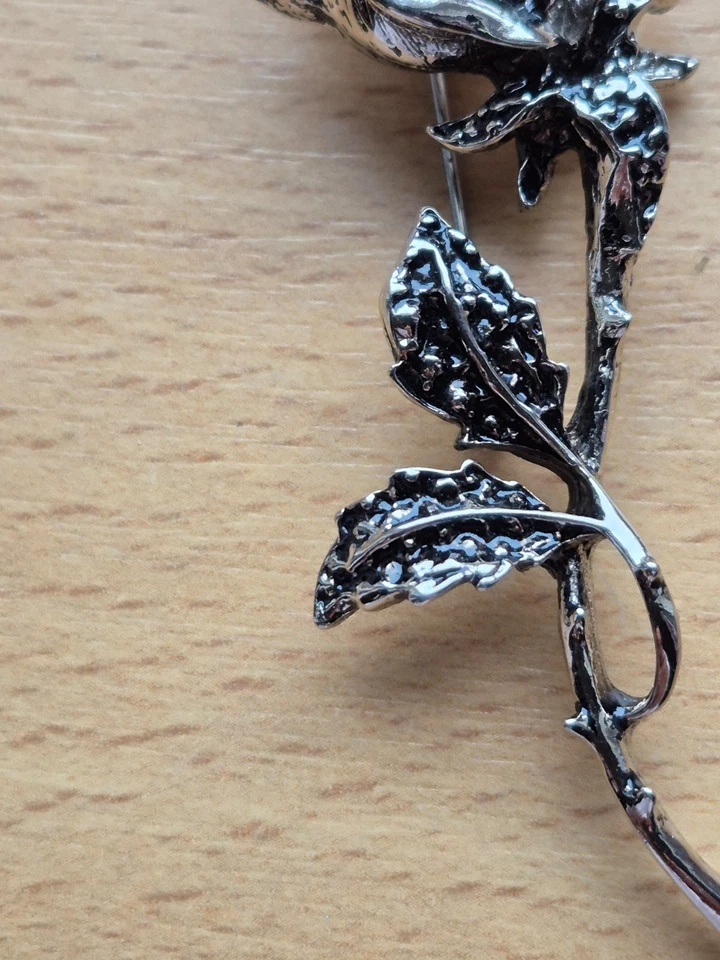 Baltic Natural Amber Rose Brooch Pin Light yellow color - Image 4 of 4