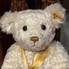 Steiff Teddy Bear 32 Millennium 666018 White Mohair Made in Germany Tags Medal