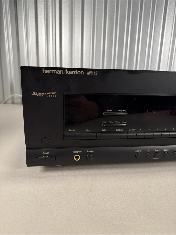 Harman Kardon AVR40 5.1Ch A/V Dolby 375W Stereo Receiver No Remote - Works! - Image 2 of 4