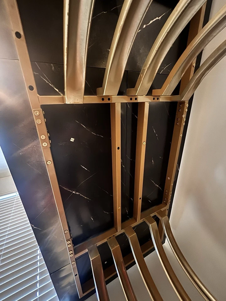 Escritorio de oficina de mármol negro Foto 4 de 4