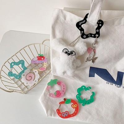 Niedliche Acryl-Charme-Karabiner-Kletterschnalle, hohe ästhetische Werttasche