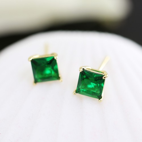 9K Yellow GOLD Filled Green Emerald MENS WOMENS KIDS 3-6mm Square STUD EARRINGS - Picture 7 of 7