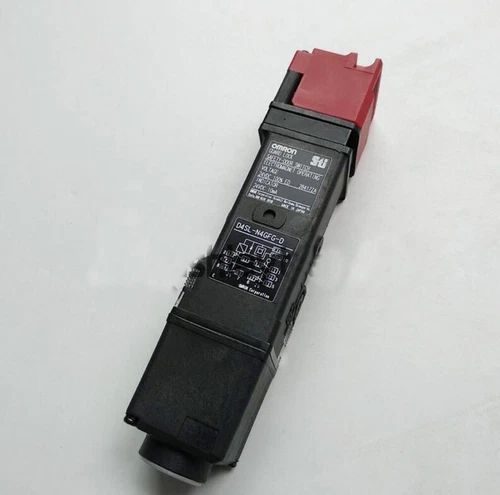 1PC New Omron D4SL-N4GFG-D Safety Door Switch D4SLN4GFGD Free Shipping - Picture 3 of 3
